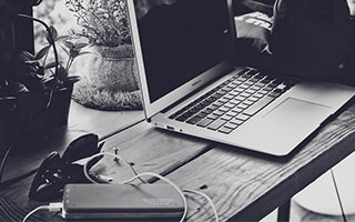 挖矿远程控制 现实版窃听风暴！犯罪团伙远程控制网吧“挖矿”，非法获利上亿